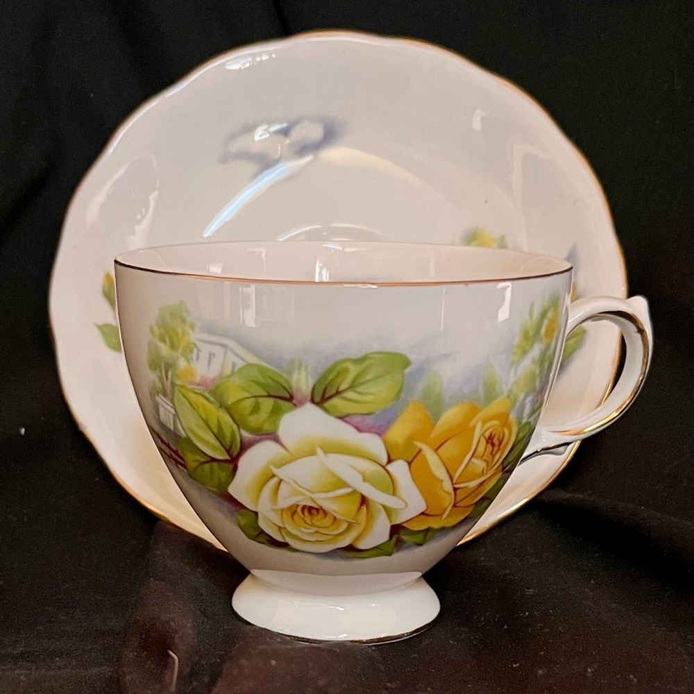 VTG Gainsborough England Fine Bone China Yellow Rose Teacup & Saucer Set Gilded - Picture 4 of 17